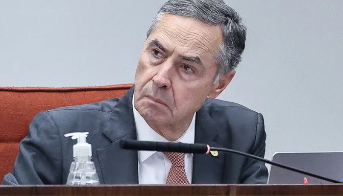  Barroso diz que julgamento encerra "ciclo do atraso" no Brasil 